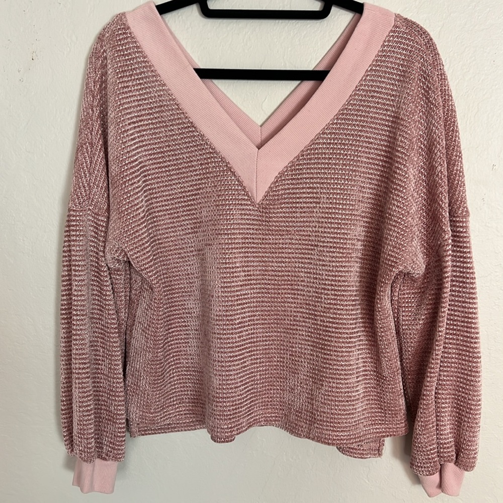 Acoa pink v-neck top